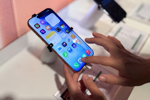 Как будет выглядеть iPhone 18: рендеры, дизайн и первые сливы