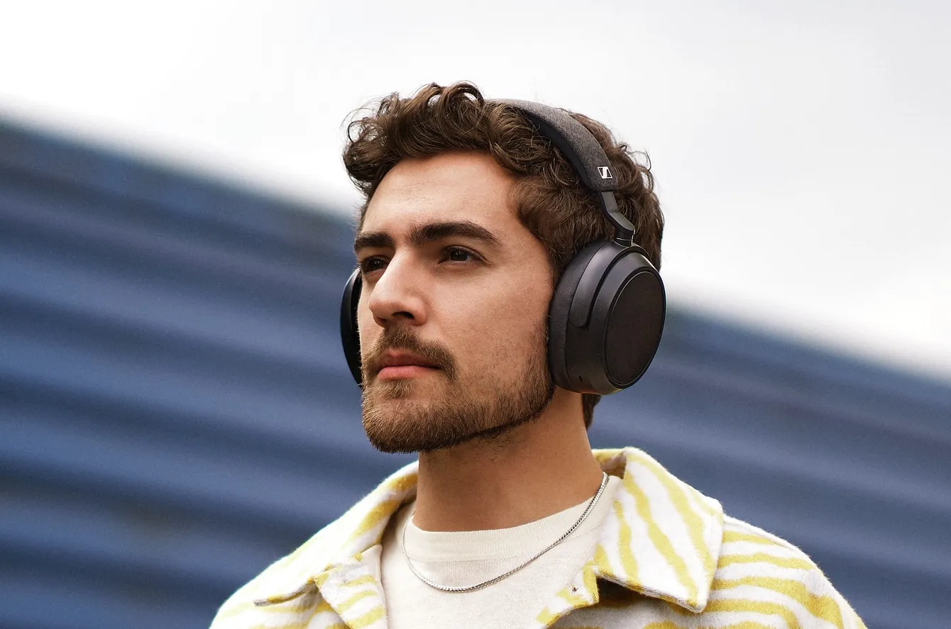 Навушники Sennheiser MOMENTUM 4 Wireless Graphite (700383) | Фото 1