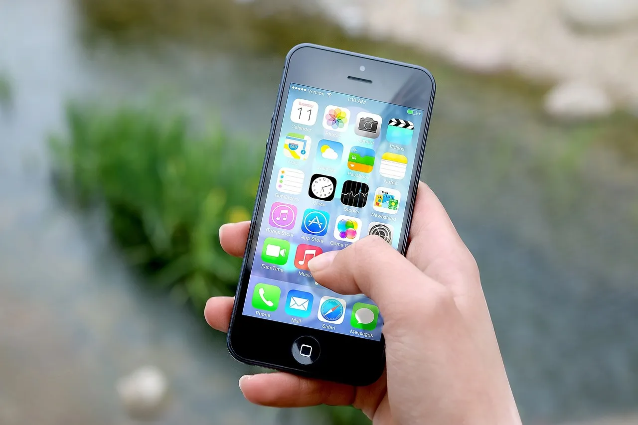 Как вернуться с 18 на 17 iOS: Пошаговое руководство | Фото 2 Как вернуться с 18 на 17 iOS: Пошаговое руководство
