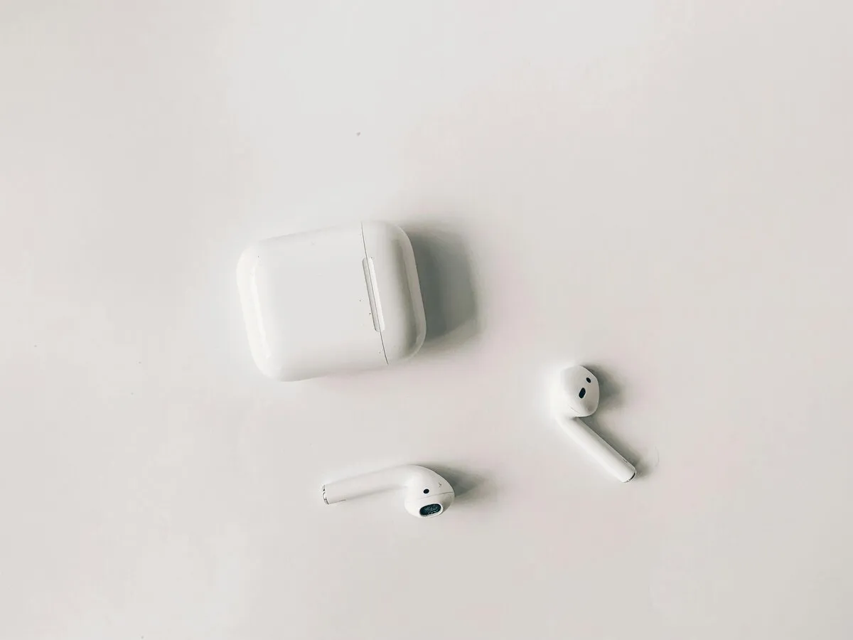 Як перевірити оригінальність AirPods? | Фото 4 Як перевірити оригінальність AirPods? | Зображення 3