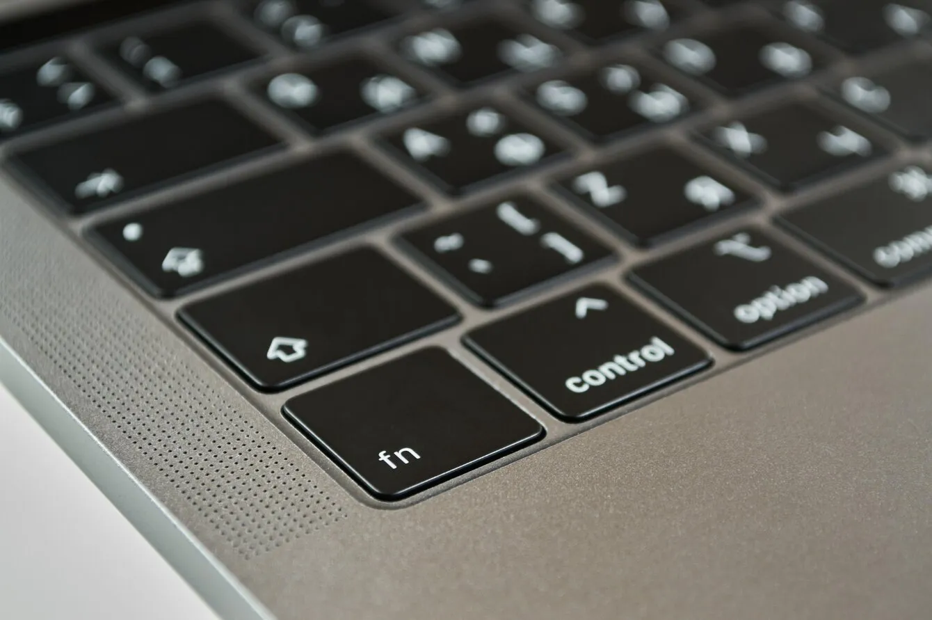 Как поменять язык на MacBook: советы, лайфхаки для комфортного пользования | Изображение 3