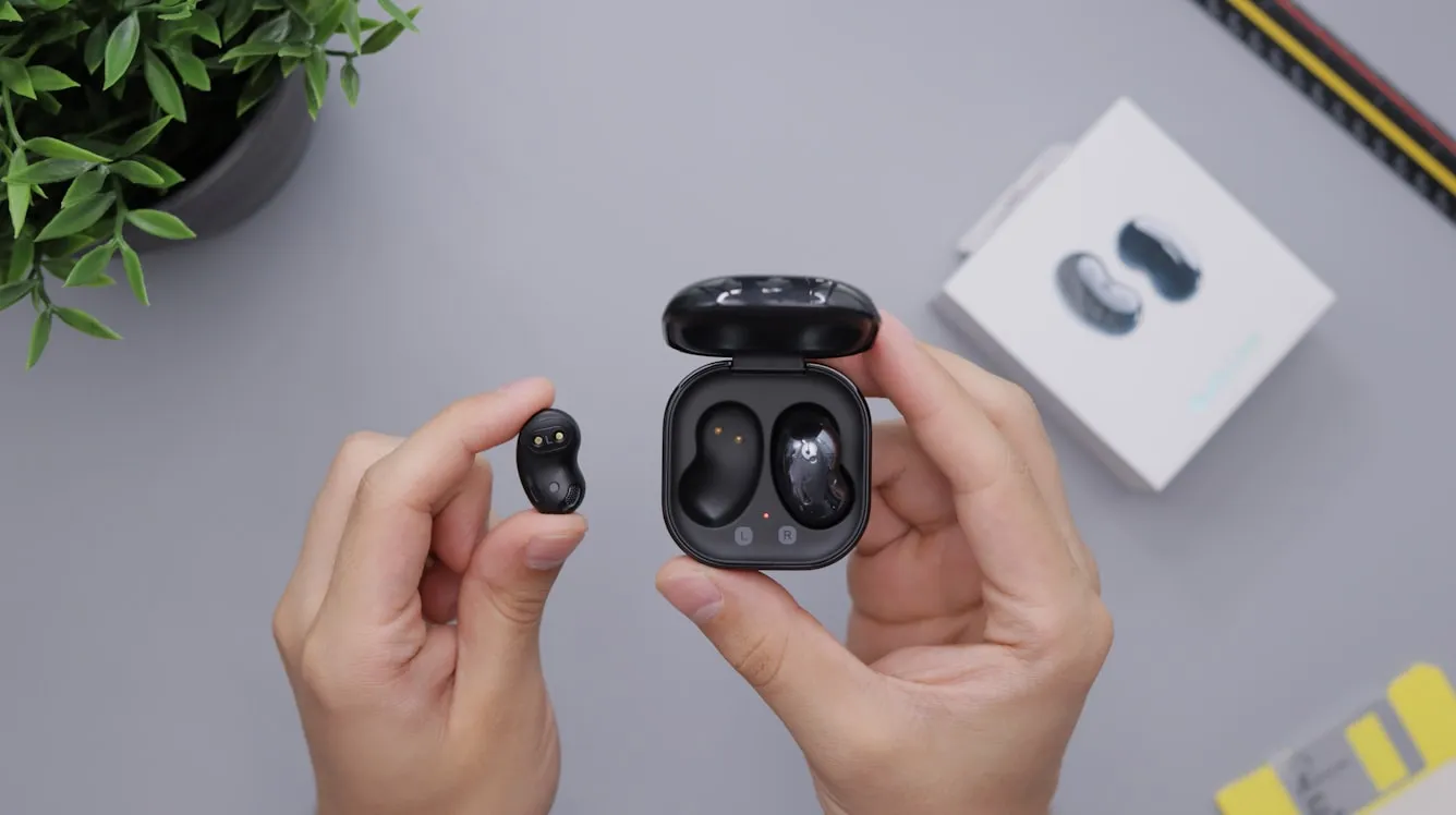 Навушники Samsung Galaxy Buds4 Pro Pink Gold (SM-R640NZDA) | Фото 2