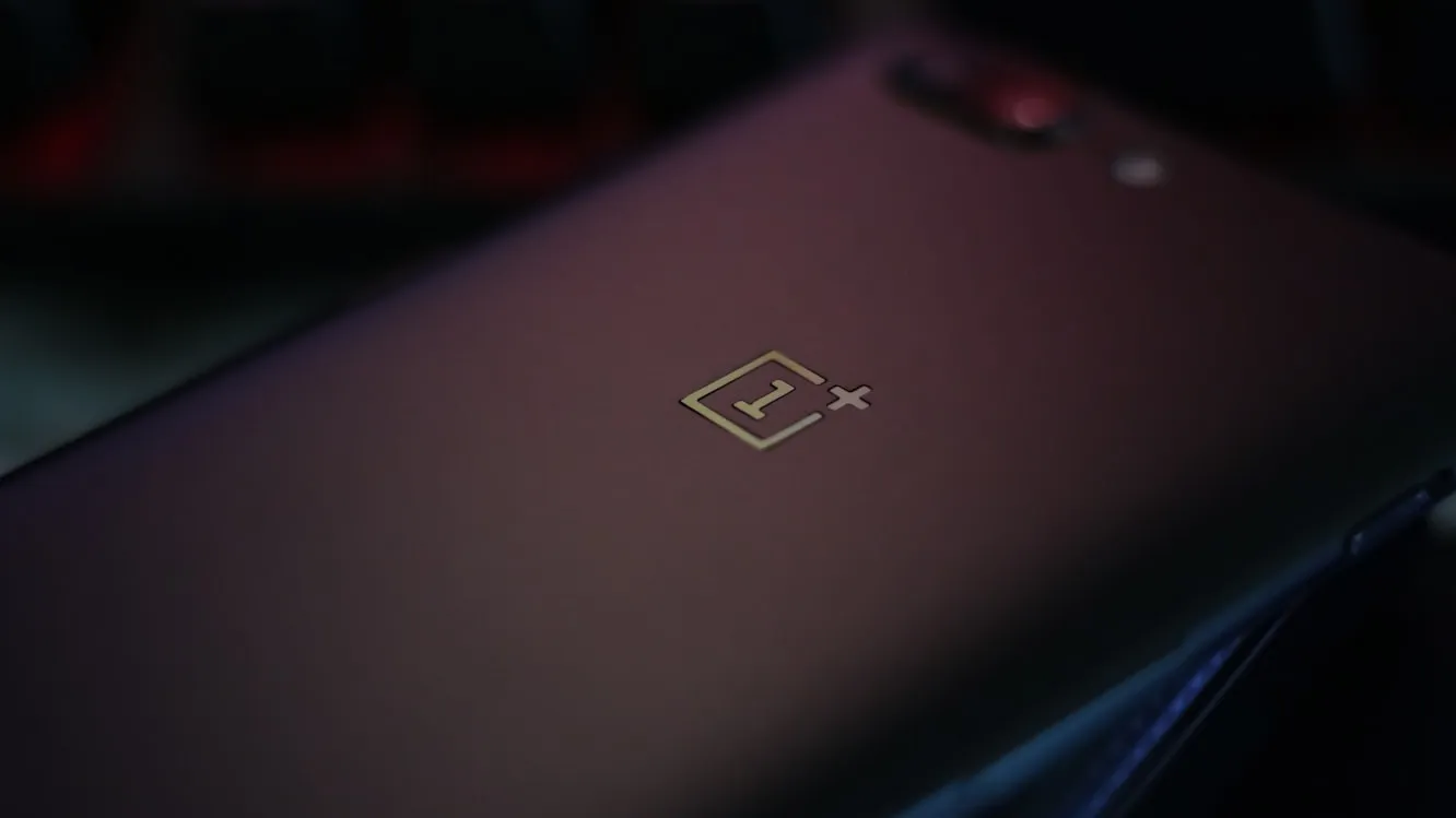 OnePlus Ace 6T | Фото 2