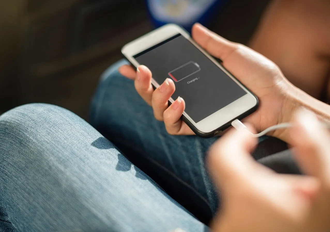 5 признаков, что нужно менять аккумулятор на iPhone | Фото 2 5 признаков, что нужно менять аккумулятор на iPhone