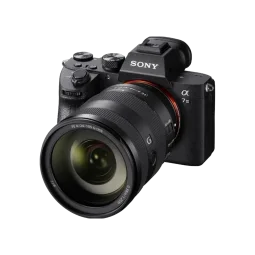 Бездзеркальний фотоапарат Sony Alpha A7 III kit (24-105 mm) f/4 G OSS (ILCE7M3GB)